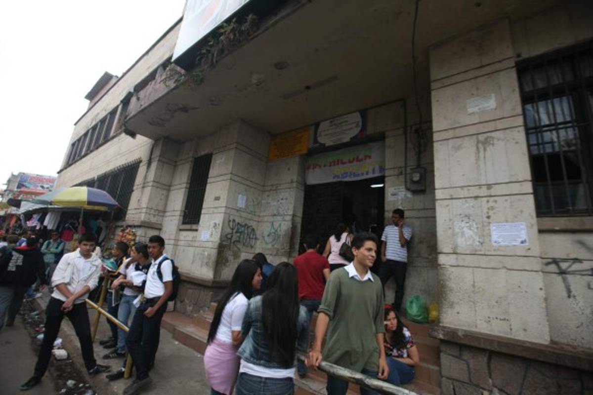 Citados otros 20 directores por supuestos cobros