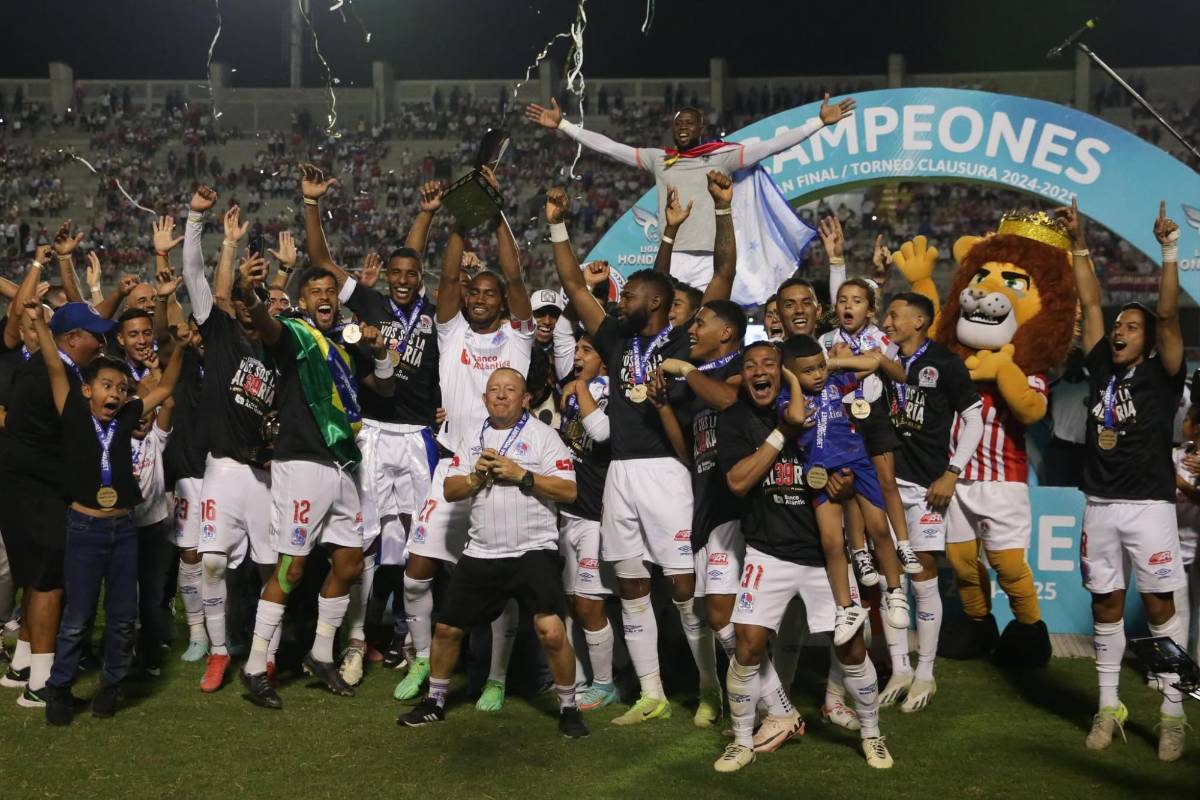 Bengtson levantó la 39: Así celebraron los jugadores de Olimpia el campeonato de Liga Nacional