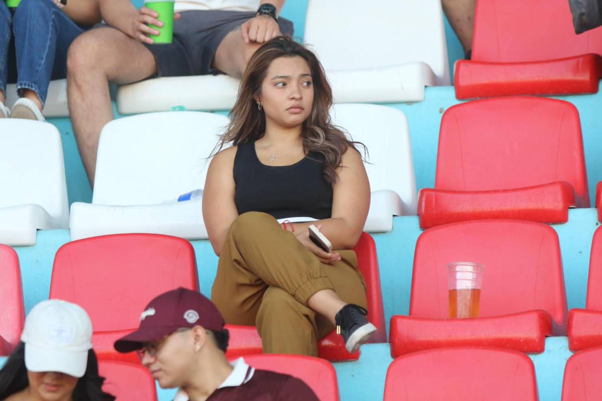 Menjívar enciende a la Revo, polémica bronca del Olimpia con el árbitro y De Olivera salvó a Motagua