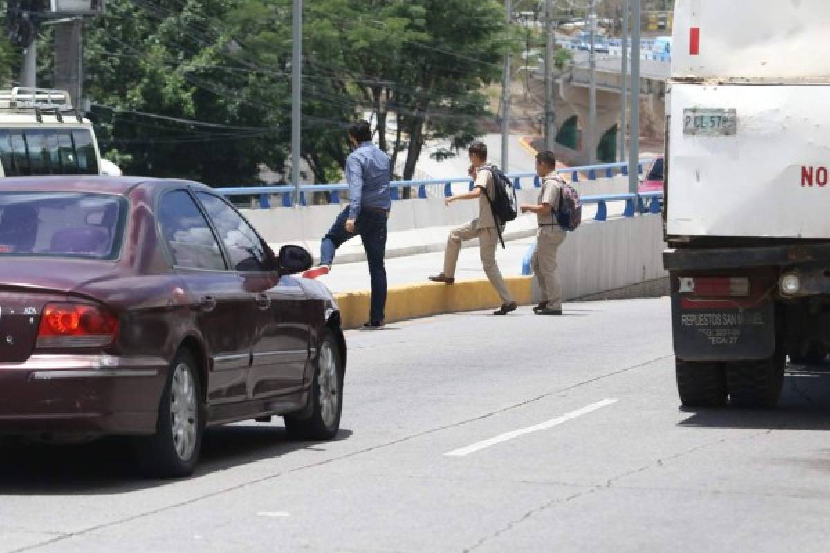 Buscan blindar a los estudiantes contra accidentes viales en la capital de Honduras