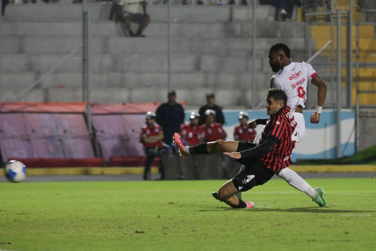 Amargura de Olimpia, villanos del partido y alegría de Alajuelense tras clasificar a final de Copa Centroamericana