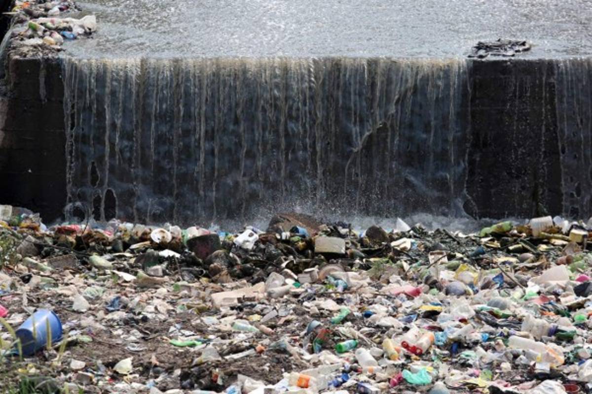 Imparable la contaminación de ríos y espacios públicos en la capital de Honduras