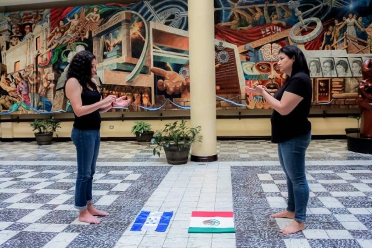 Celeste Flores y Nora Buchanan: “Sin permiso para migrar”.