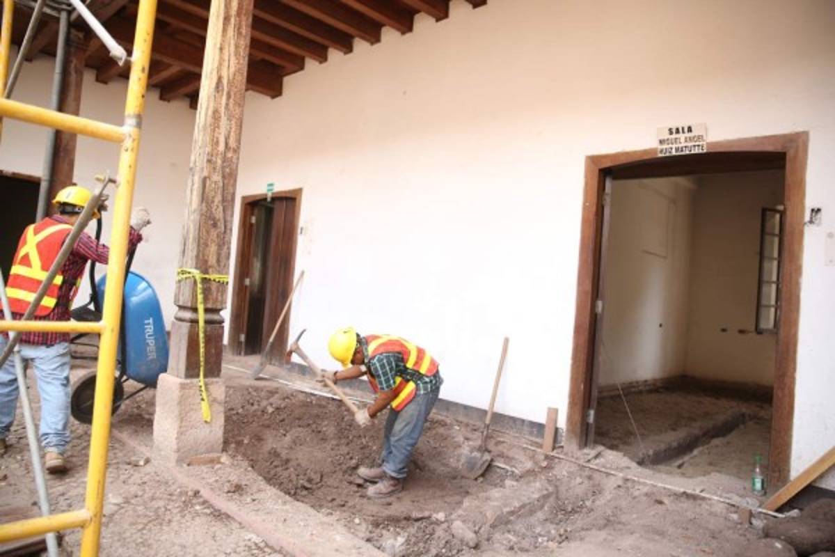 Autoridades del IHAH desconocen el inicio de las obras en el Paraninfo