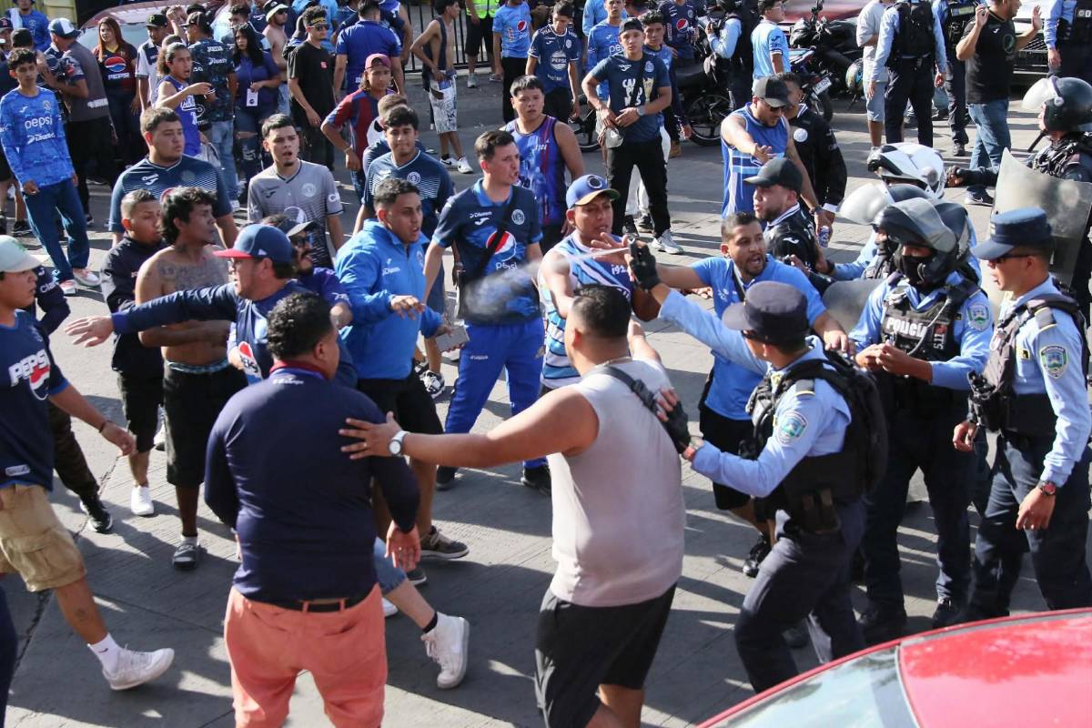 En fotos: Heridos, disparos y un caos total en las afueras del Nacional previo al Motagua vs Olimpia