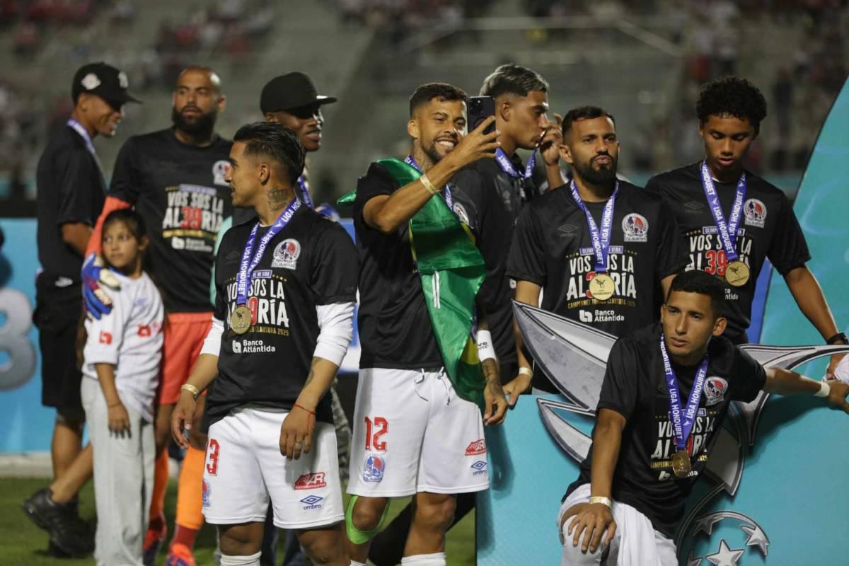 Futbolistas del Olimpia que terminan contrato y podrían salir del equipo campeón
