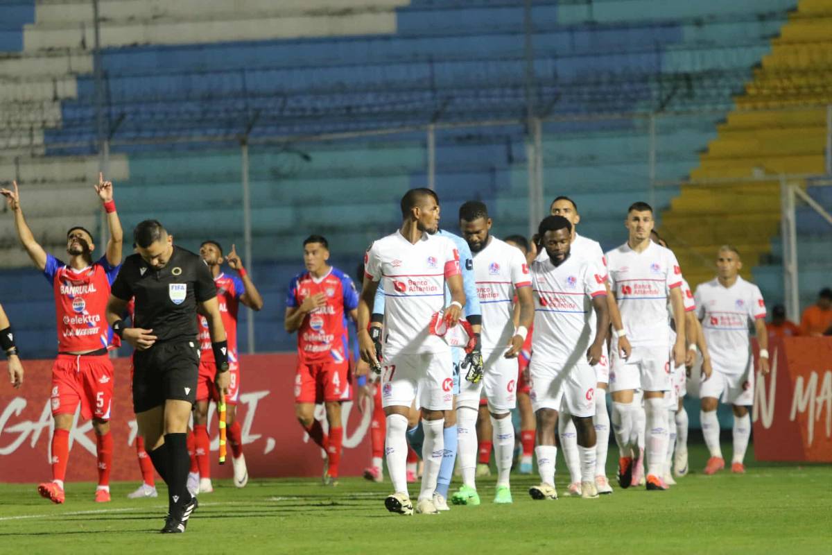 Debut en Olimpia, bronca de Xelajú, lo que hizo Nasralla y fiesta por la clasificación en Concacaf