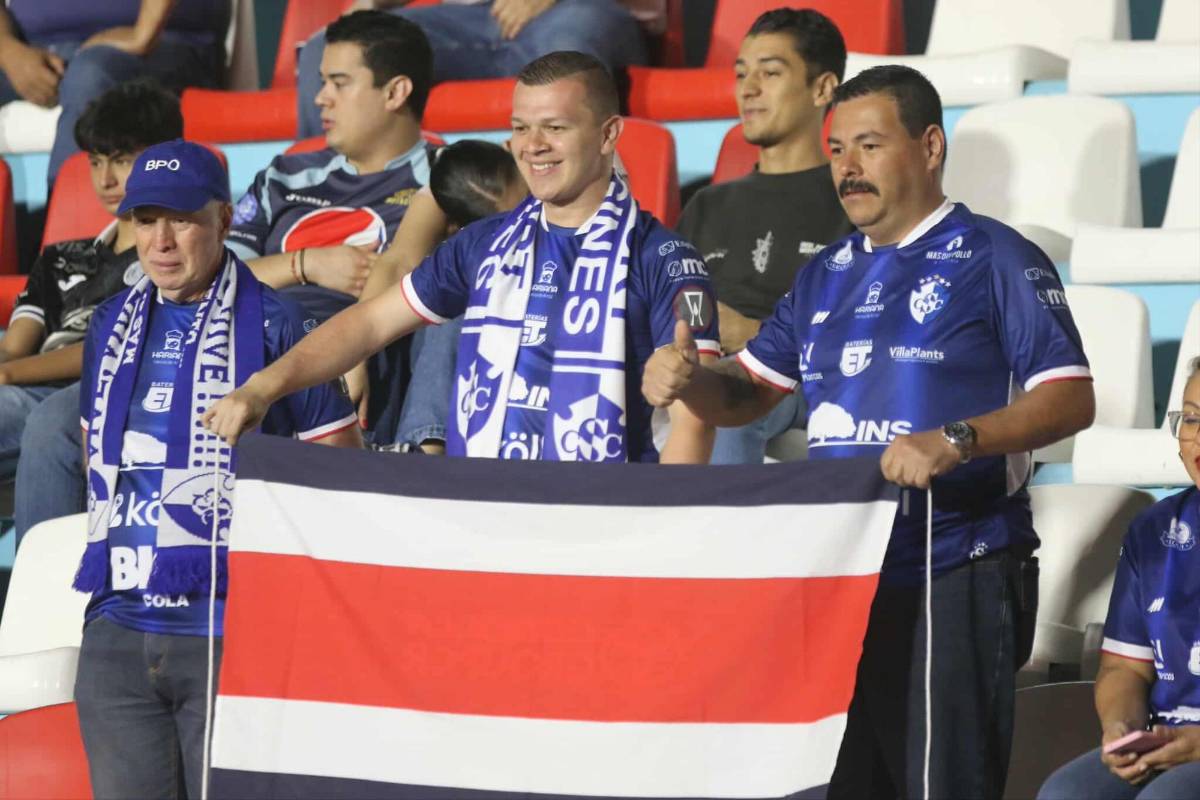 Jeque árabe se robó el show y sorprendente invasión tica previo al Motagua vs Cartaginés