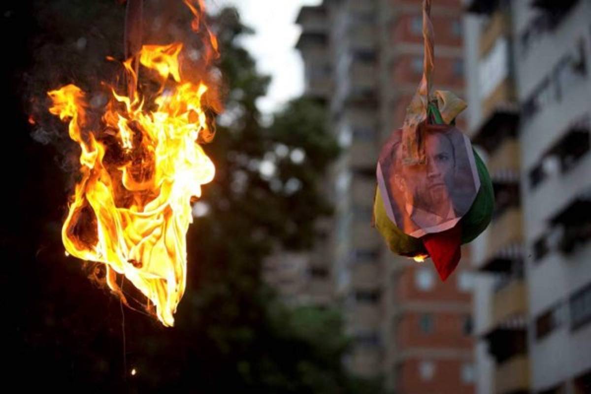 Asamblea Nacional de Venezuela pide a militares cesar represión