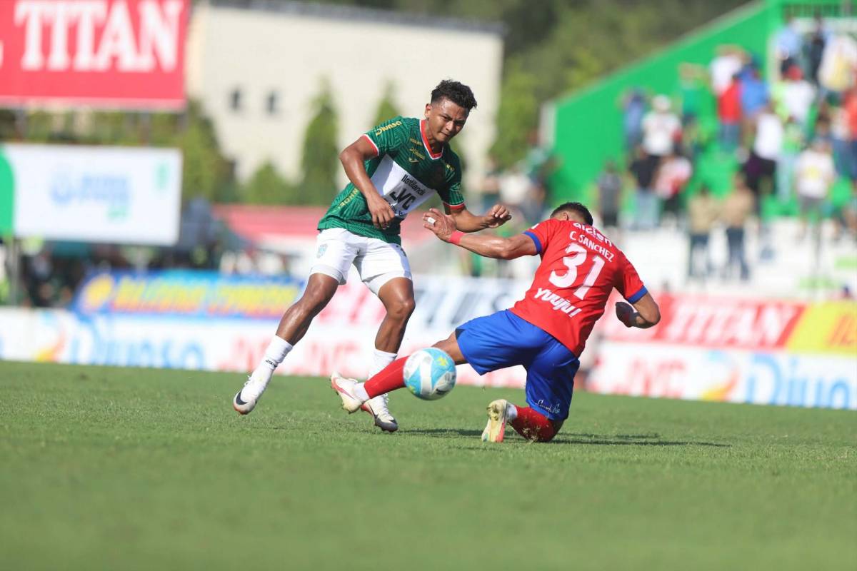 Pelea entre jugadores, fuerte polémica arbitral en gol de Marathón y Olimpia sale herido del Yankel