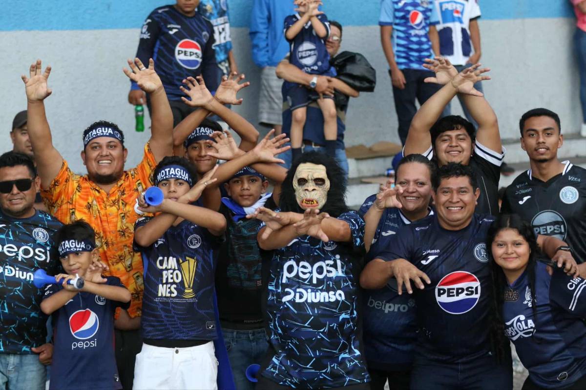 Infiltrados, fiesta de la revo y ambientazo en el Nacional previo al Motagua vs Alajuelense