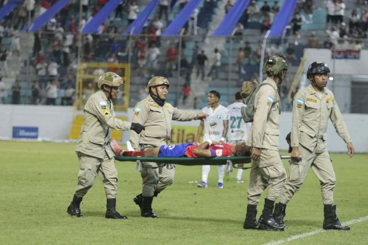 Las bellas chicas en el Morazán, alarma en el Olimpia y el pedido de un aficionado