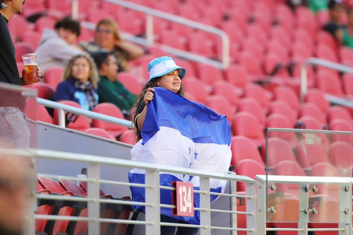 México vs Honduras por Copa Oro se llena de lindas chicas en el Levi's Stadium
