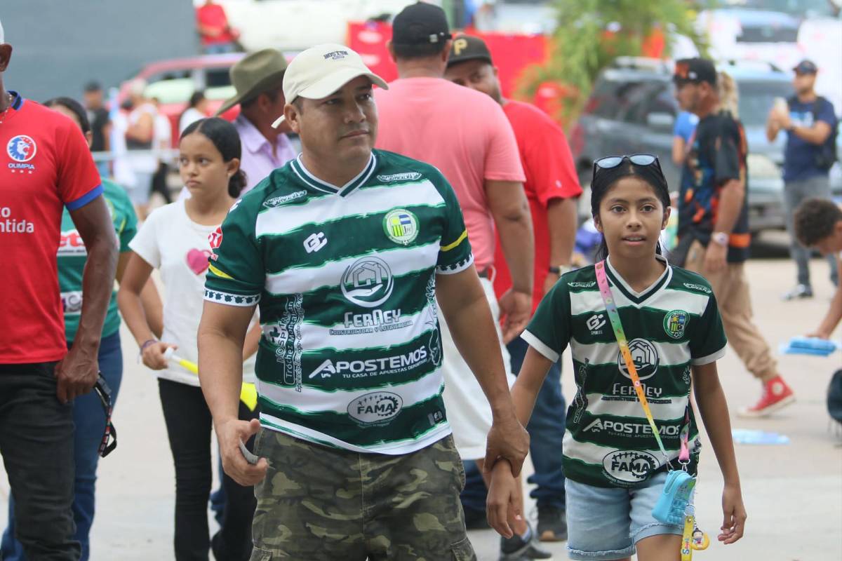 Lindas chicas, el infiltrado, gesto de Espinel y festejo de Olimpia tras vencer al Juticalpa FC
