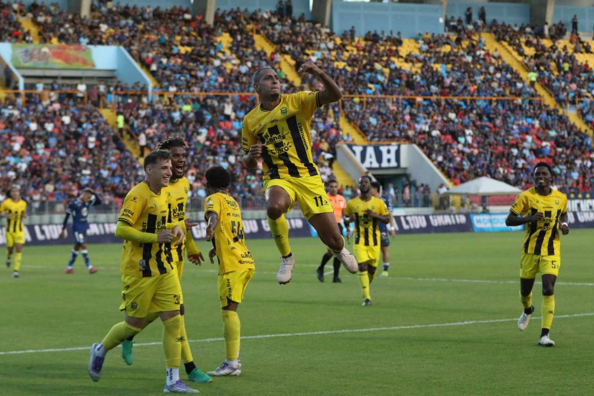 DT de Honduras vigila, esposa de exjugador sorprende y Motagua amarga a Real España
