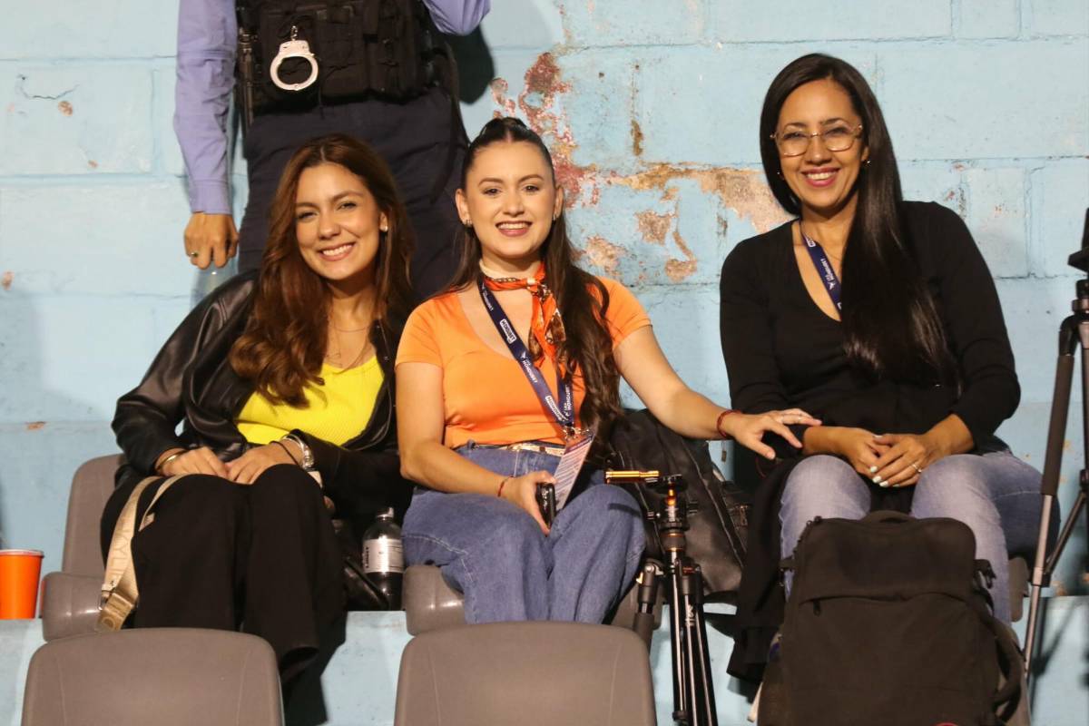 Auzmendi sorprende, bella mamá de jugador de Motagua y detalle en memoria a Orinson