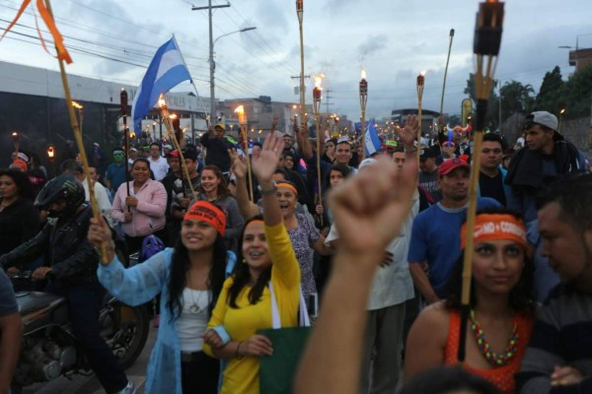Así se vivió la Marcha de las Antorchas en Tegucigalpa