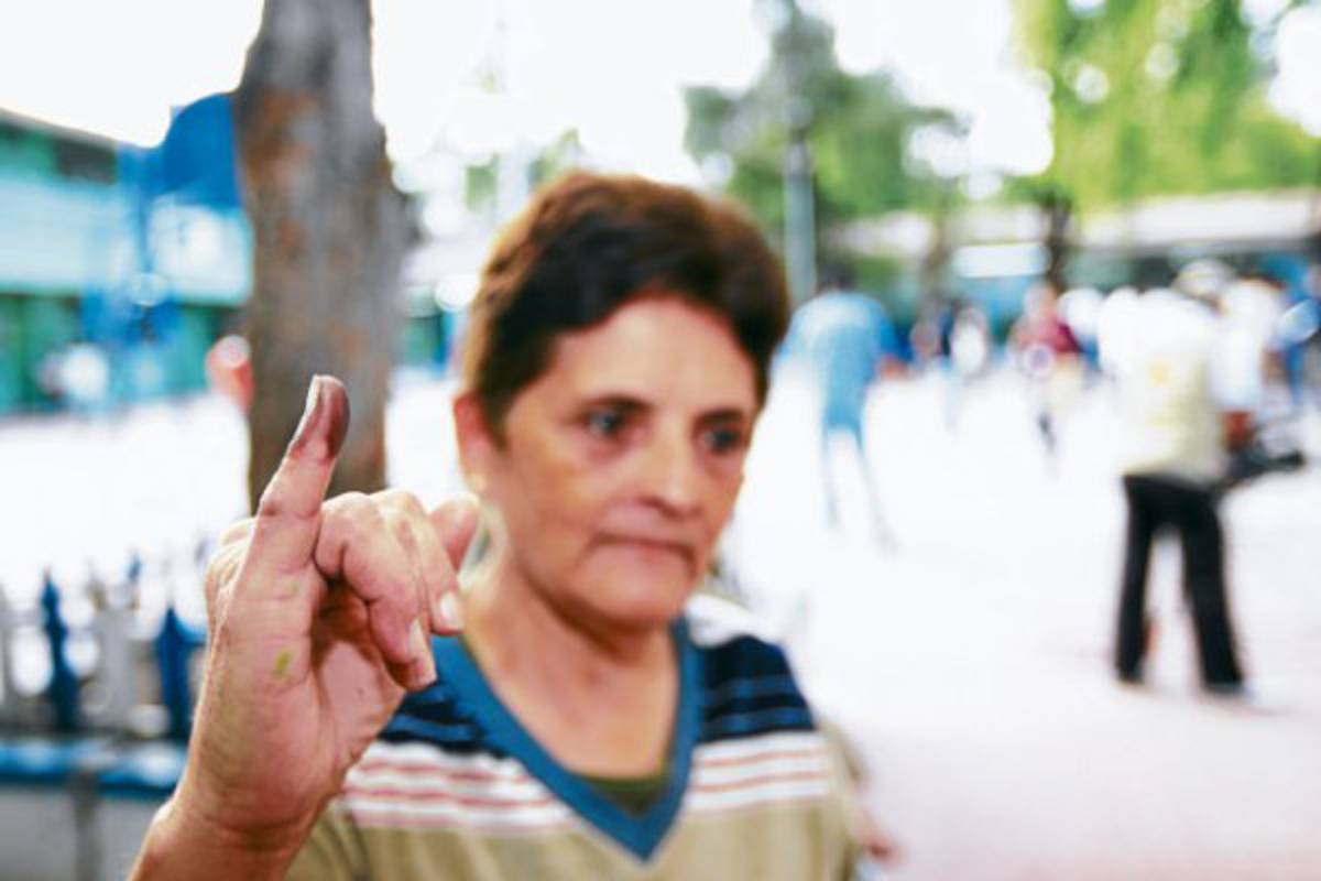 Votar más de una vez es penado con cárcel