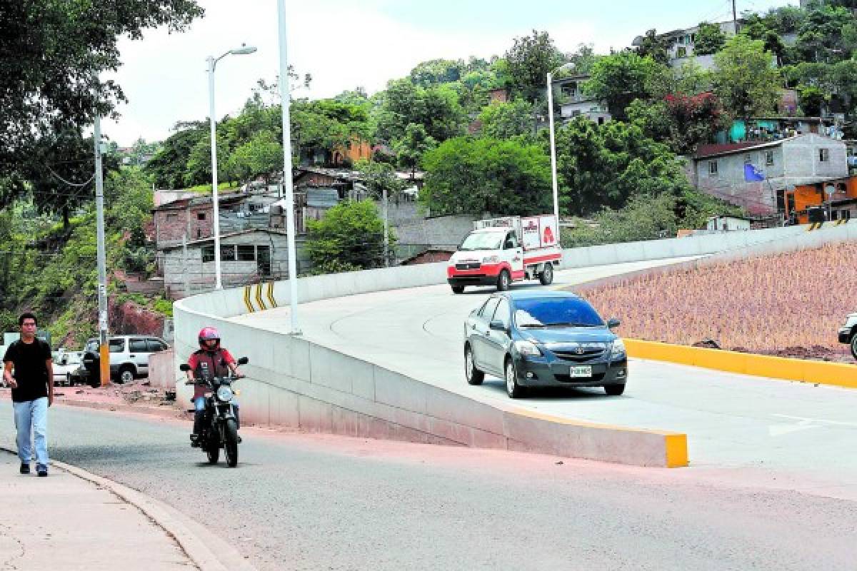 Habilitan paso a desnivel de la salida a Oriente