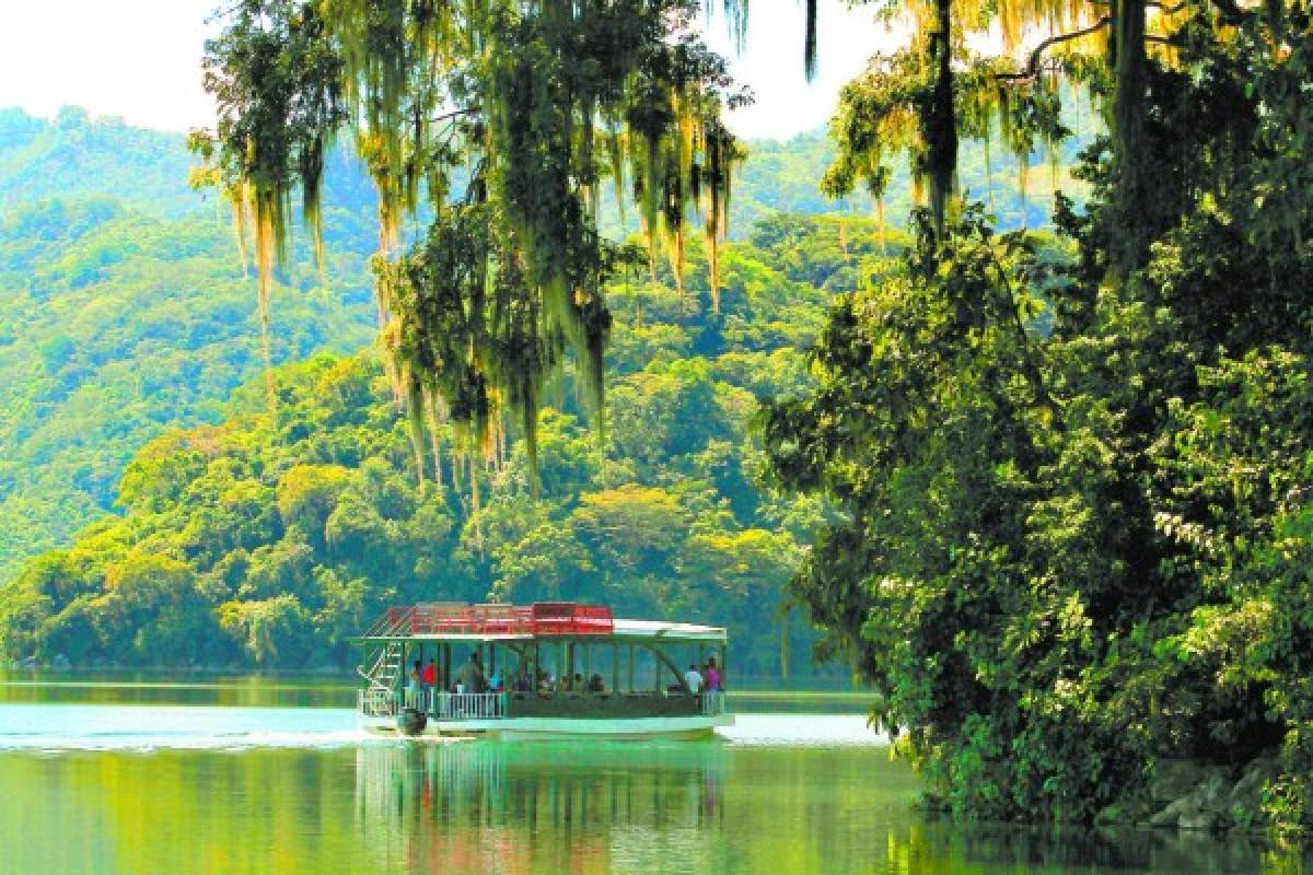 El Lago de Yojoa es cuna de la diversidad natural en Honduras