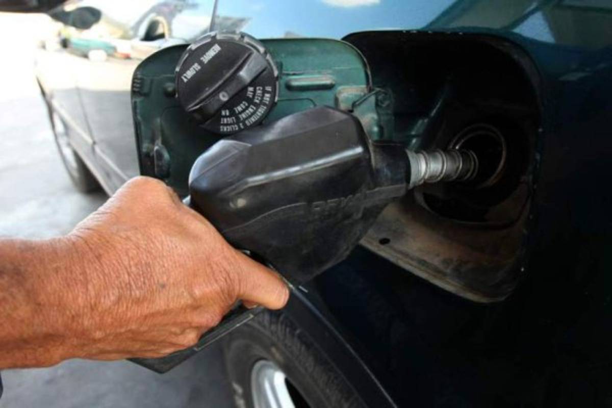 Cinco sencillos consejos para ahorrar combustible en cualquier época del año