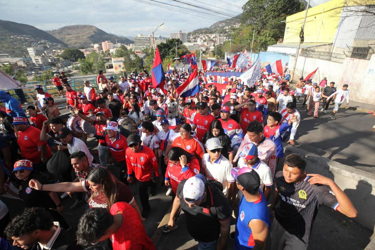 Llegada de la Ultra Fiel, provocaron al Motagua y el ambiente entre jugadores
