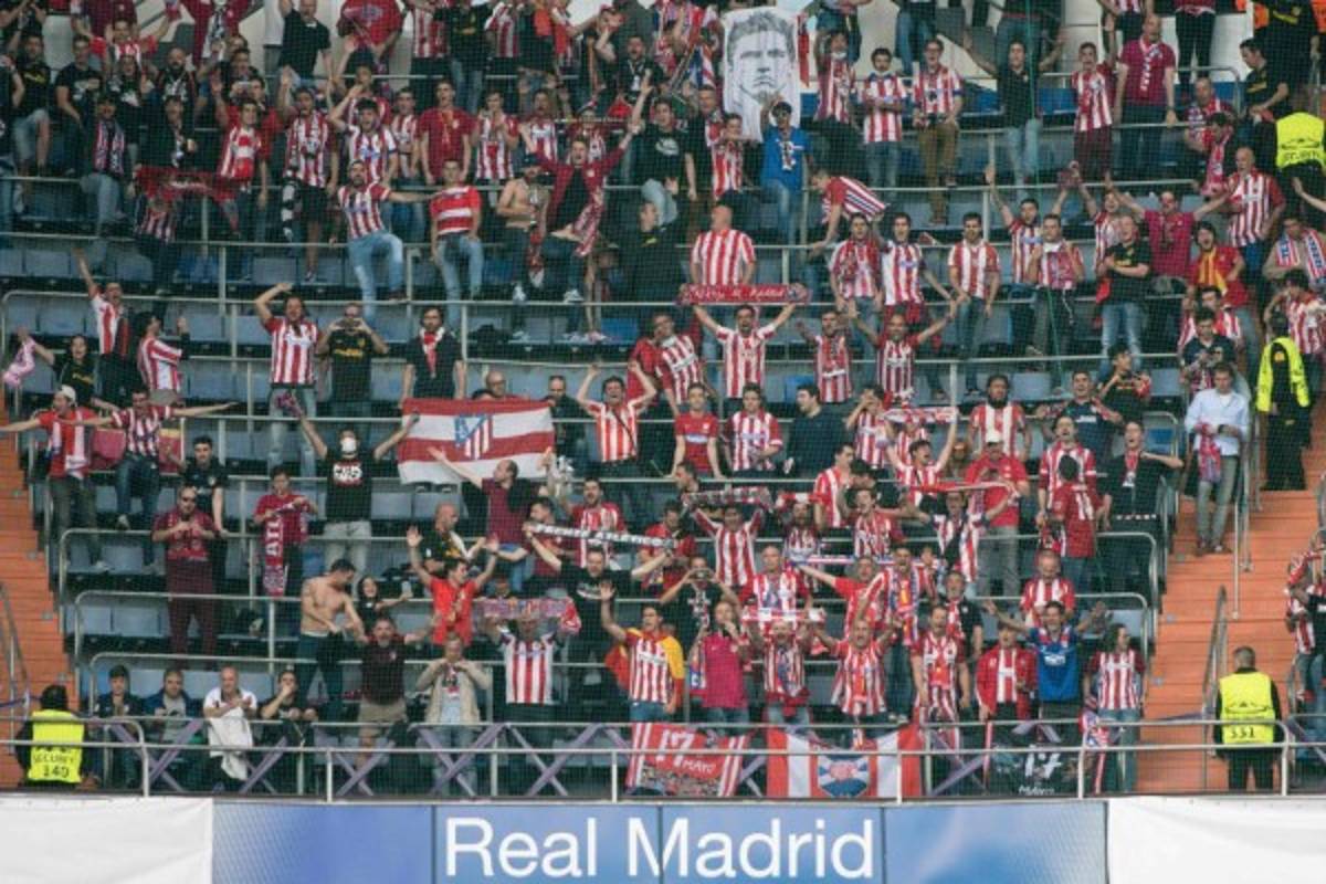 La polémica pancarta en el Santiago Bernabéu que molestó al Atlético de Madrid