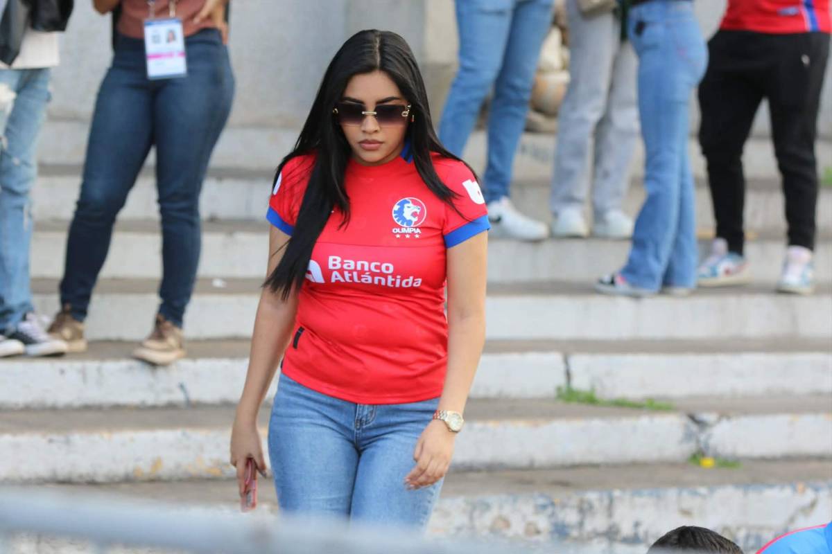 Hincha capturado, ambientazo previo al Olimpia vs Real España y; ¿quién es la linda pelinegra?