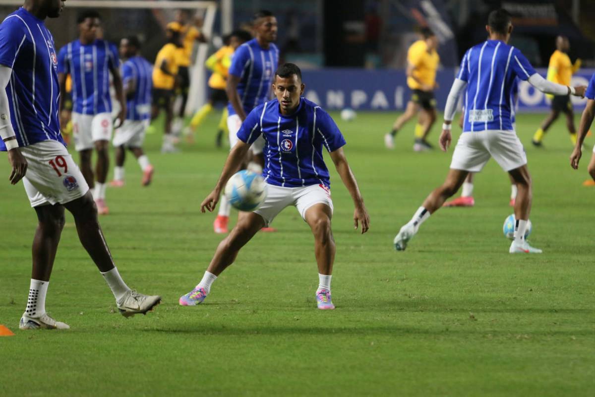 No se vio en tv: Arreglos en el Nacional, los campeones y novedades en lista de Olimpia