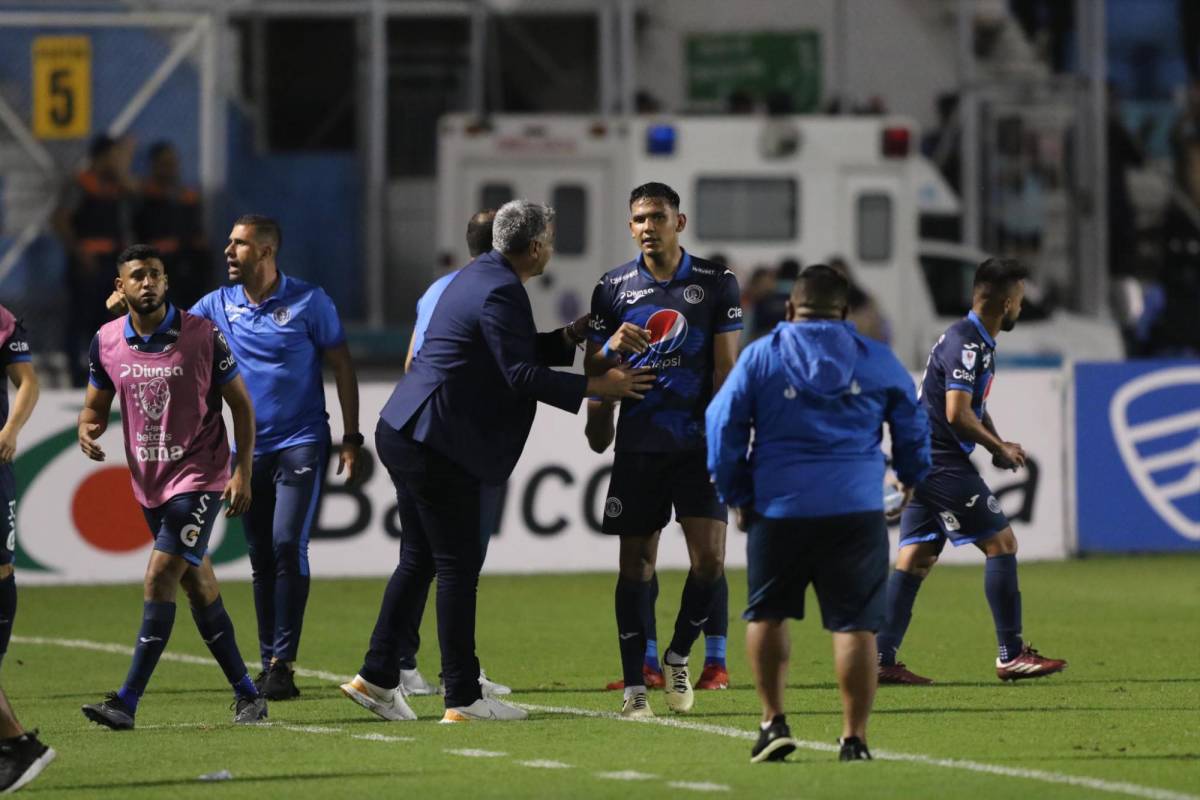 Motagua y Olimpia empataron 3-3 en la ida de las semifinales del Clausura.