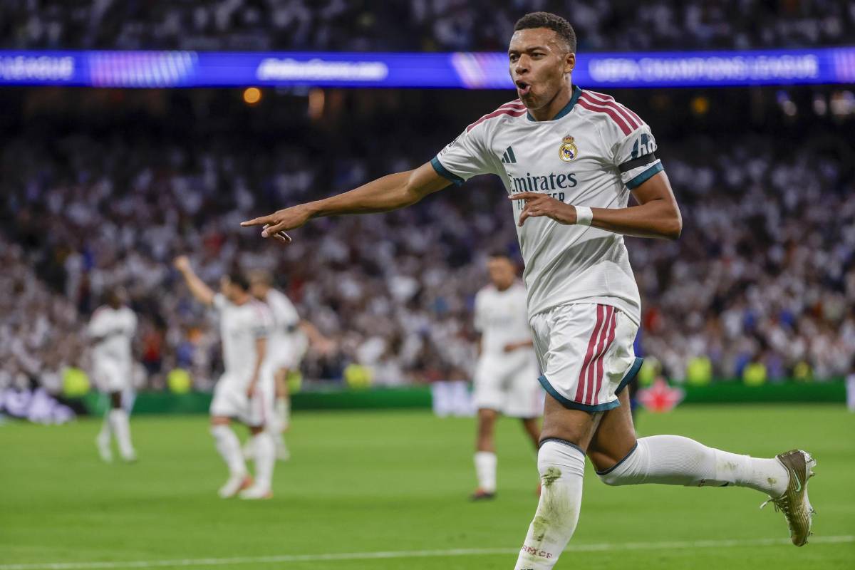 El villano del partido, jugador del Real Madrid sale silbado del Bernabéu y los premiados