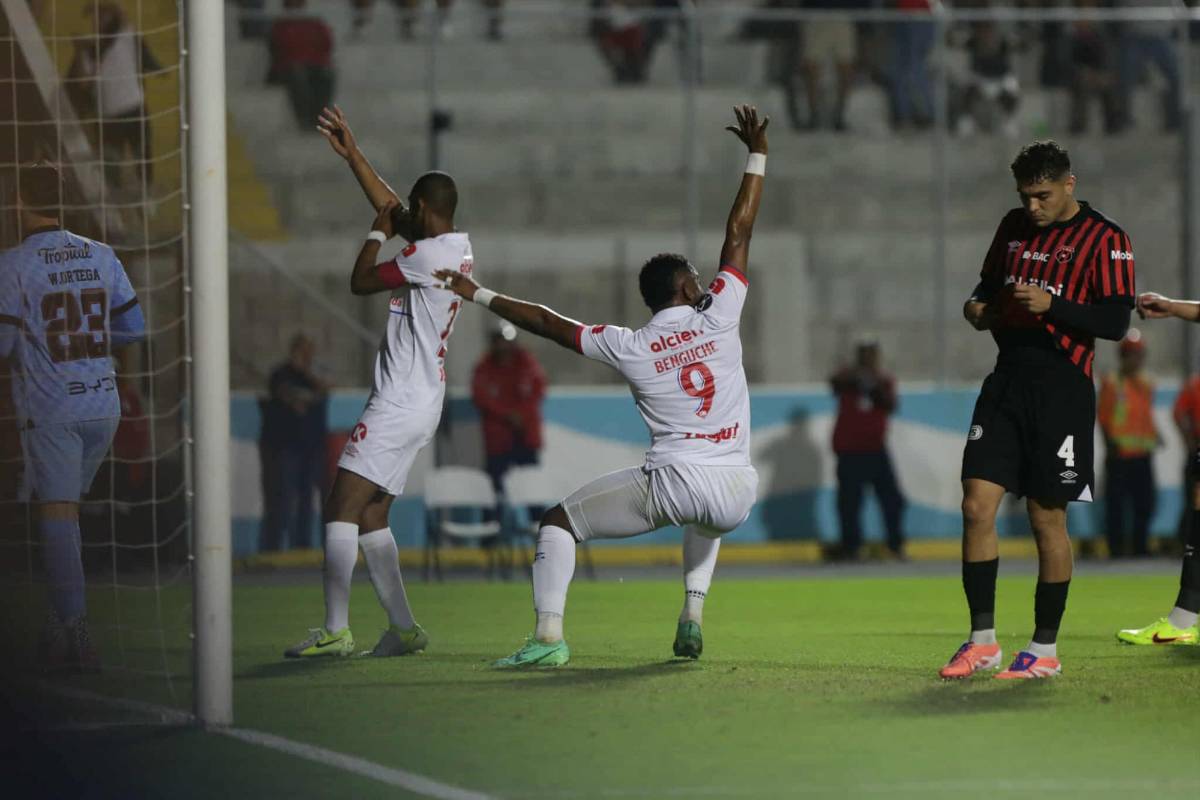 Amargura de Olimpia, villanos del partido y alegría de Alajuelense tras clasificar a final de Copa Centroamericana