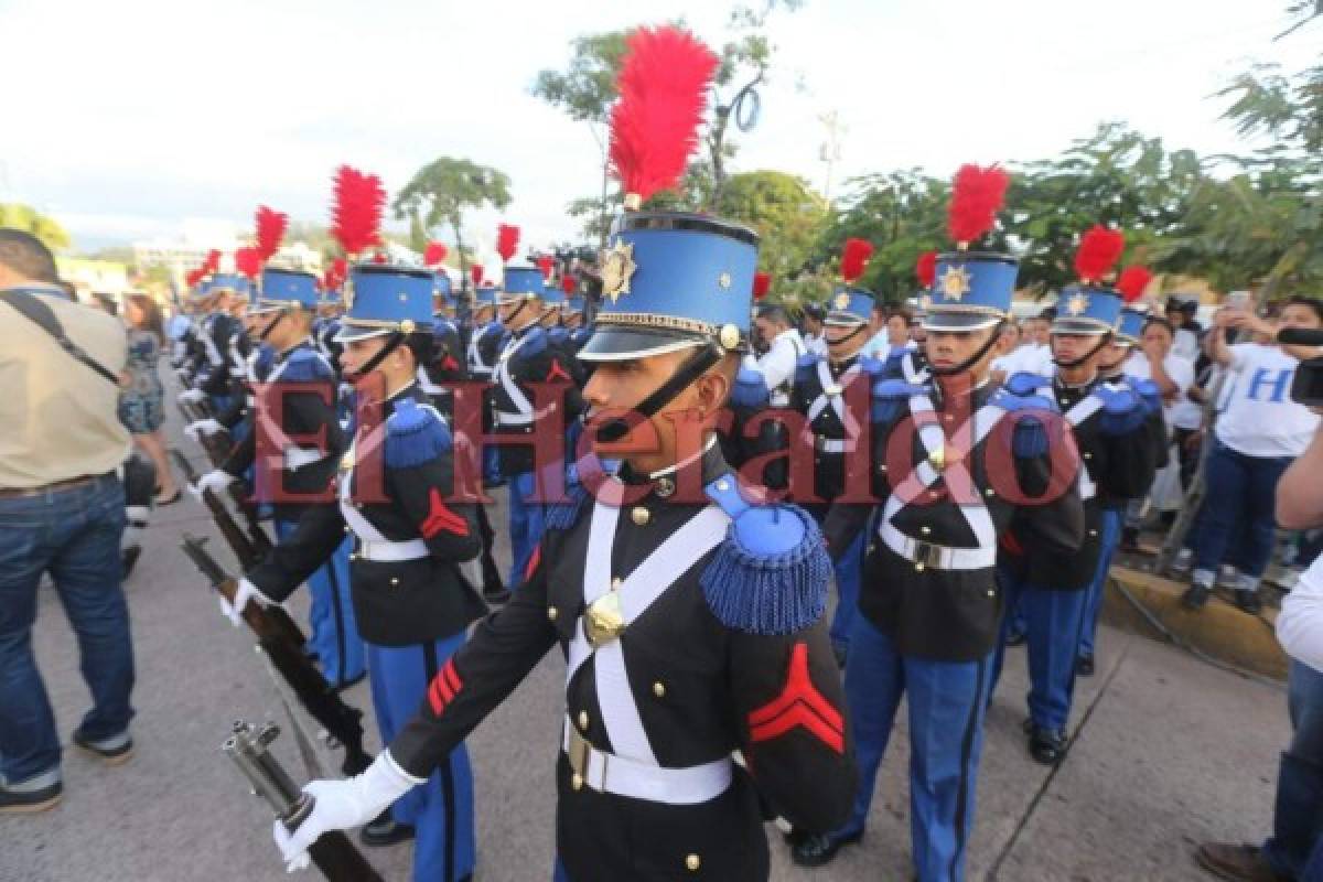 Honduras arranca celebración de fiestas patrias con grito de independencia