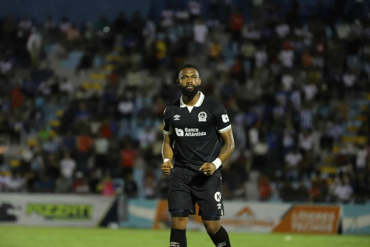 Bronca de Espinel, linda chica cautivó, show de la Ultra y épica remontada de Olimpia vs Victoria