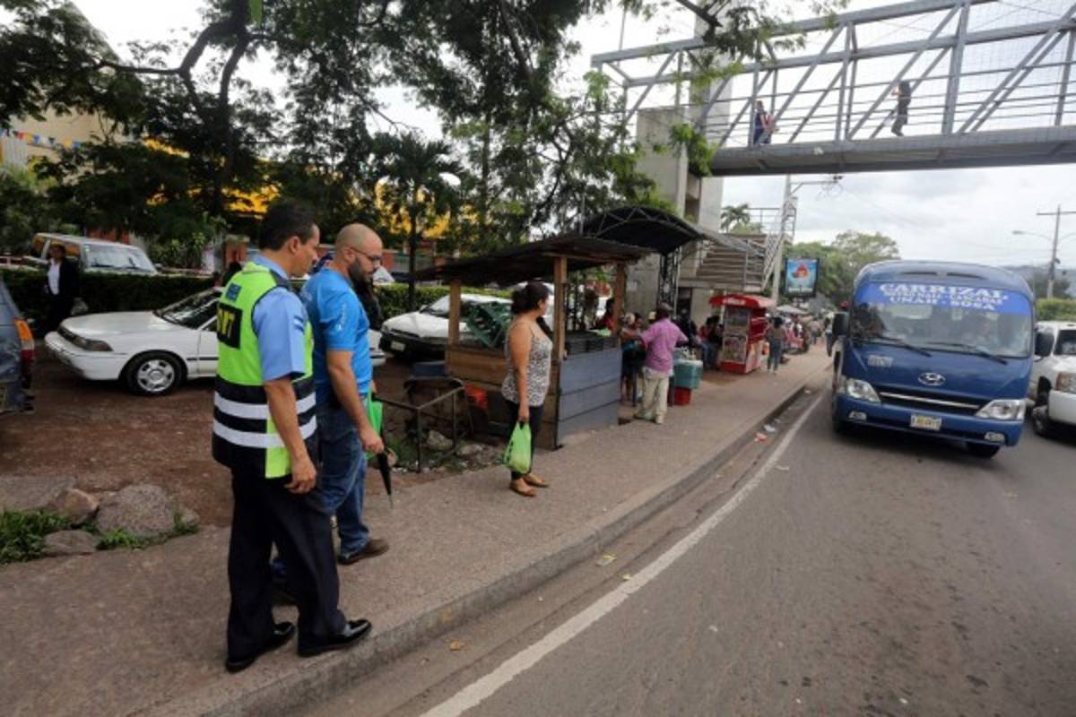 Tránsito anuncia nuevas medidas para regular a conductores de buses en Tegucigalpa
