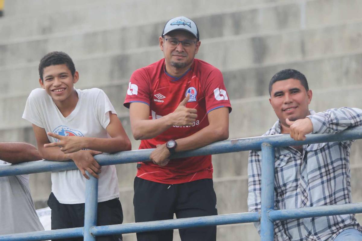 Furor en debut de Olimpia en Choluteca: Bellas chicas, nuevos fichajes y sorpresa con jugador