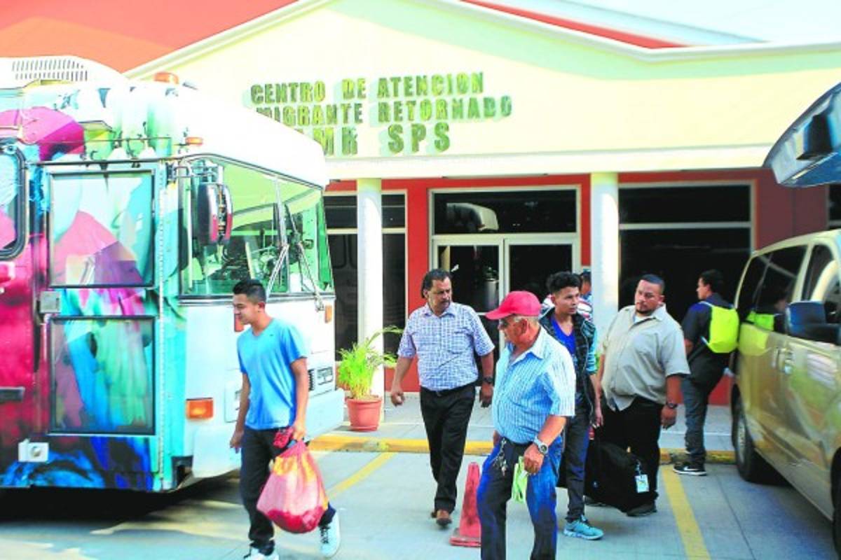 Honduras gestiona ante el ICE un mejor trato para migrantes en EE UU