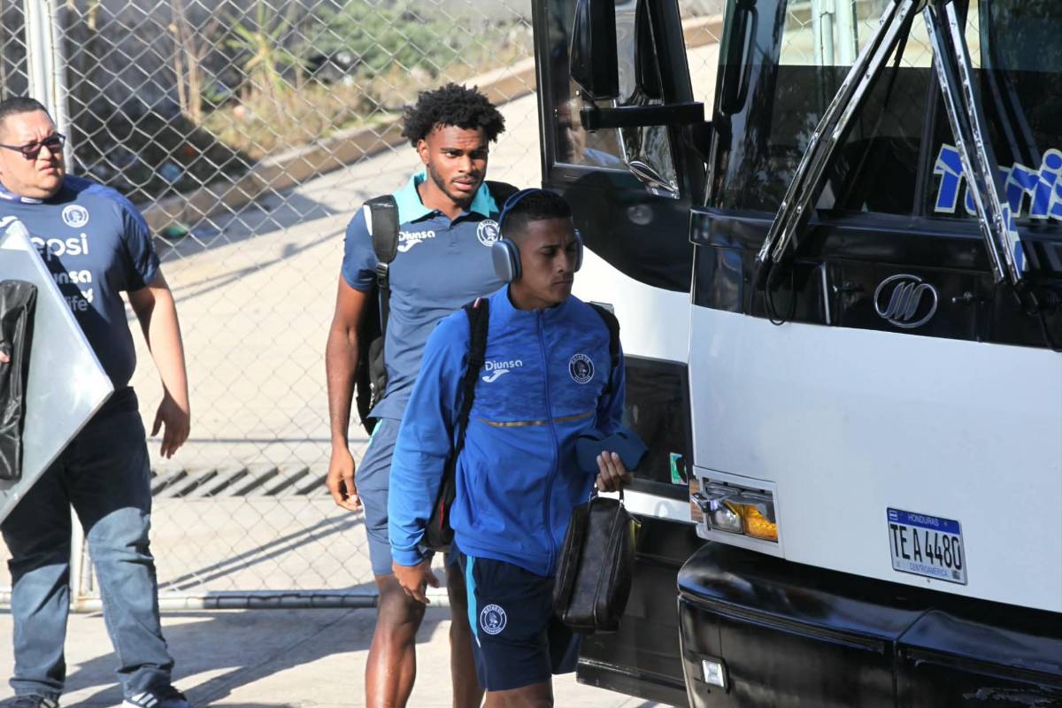 Llegada de la Ultra Fiel, provocaron al Motagua y el ambiente entre jugadores