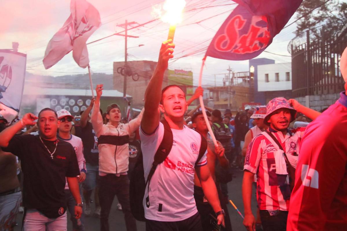Show de luces, tristeza de Motagua y celebración del campeón Olimpia en el Nacional