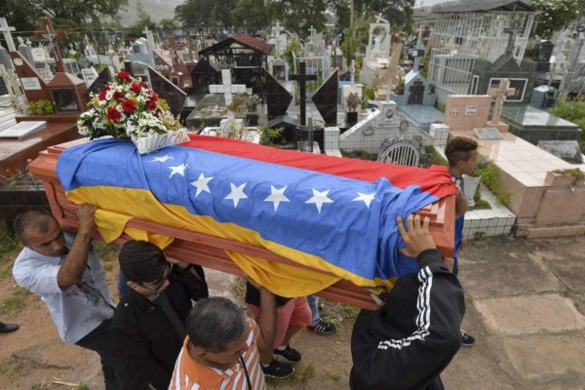 Juan Orlando reafirma su postura sobre Venezuela: 'Es obvio que los muertos están ahí'