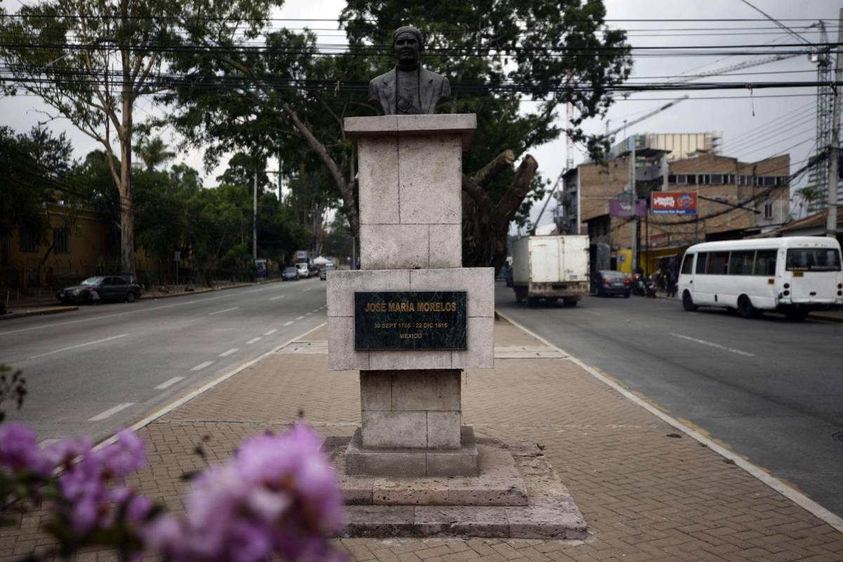 Bustos de los héroes latinoamericanos desaparecen del bulevar Los Próceres de la capital