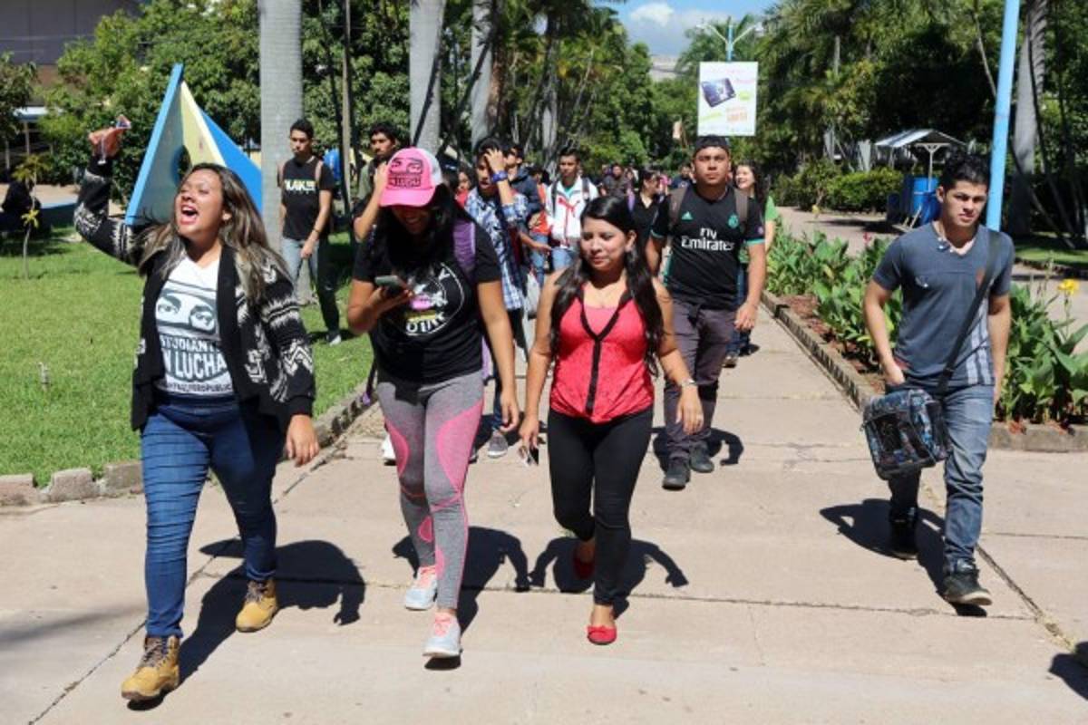 JDU identifica a 28 personas para cargo de rector interino