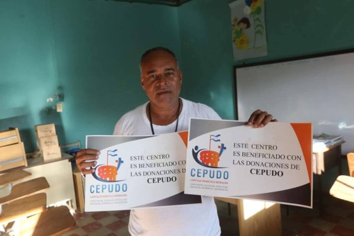 EL HERALDO y CEPUDO donan mobiliario en centros educativos