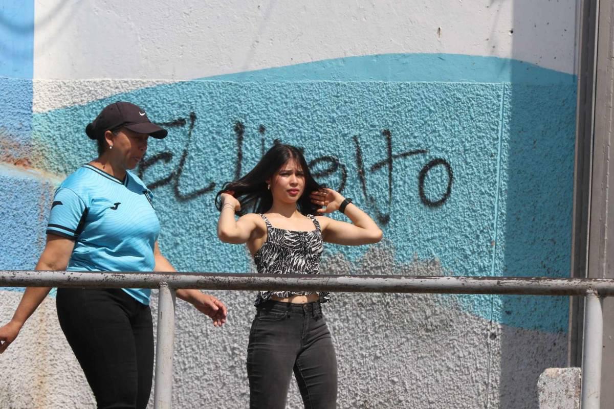 ¡De película! Las bellas damas se roban el show previo al clásico entre Olimpia y Motagua ¡De película! Las bellas damas se roban el show previo al clásico entre Olimpia y Motagua