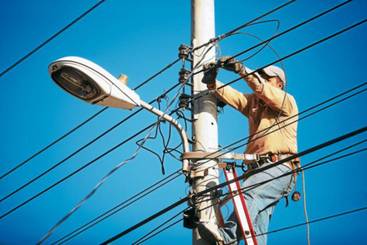 ENEE restablece alumbrado público en el Birichiche