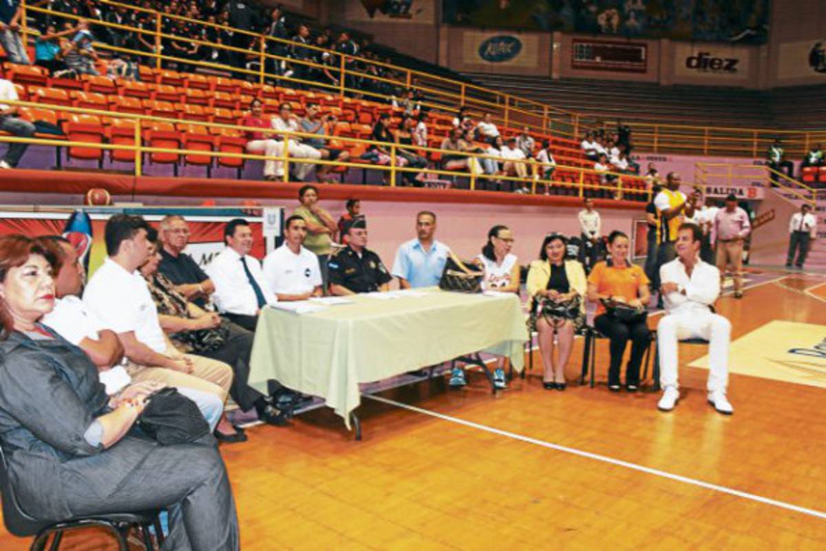 Vuelve la Liga Mayor Femenina de baloncesto
