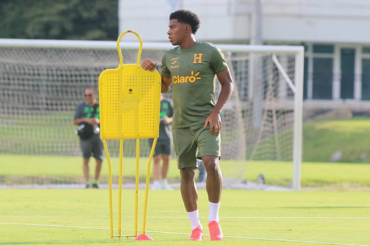 ¡Dos bajas! El 11 titular con el que dbutaría Honduras en Nations League ante Surinam
