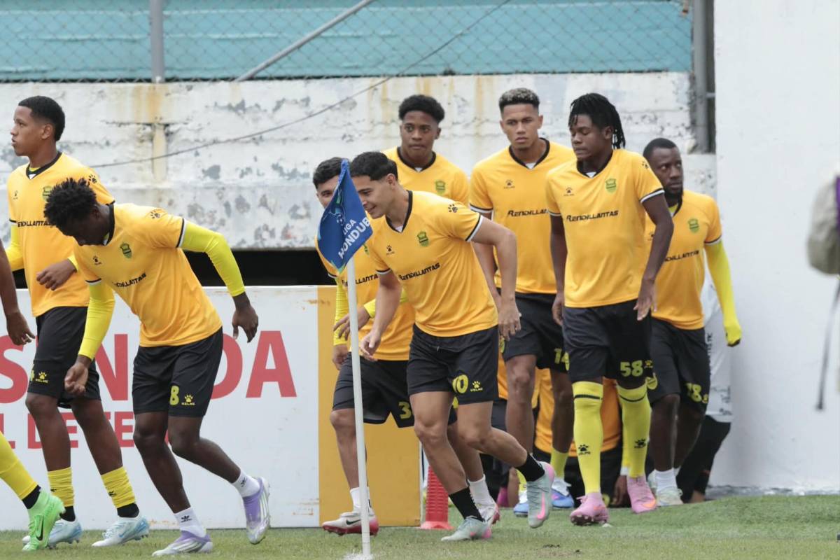 Periodista enamora, argentino sorprende, pleito de aficionados y héroe de Real España ante Motagua