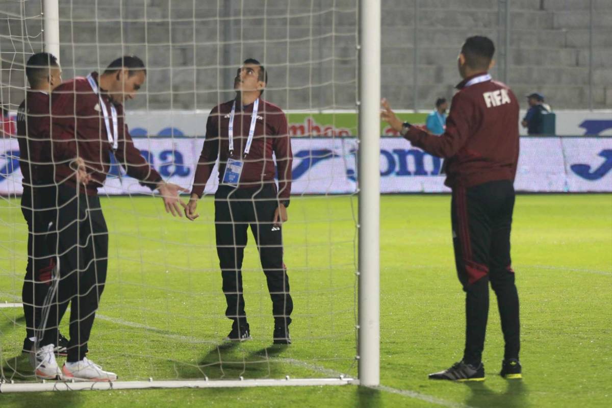 En fotos: Ambiente de fiesta viven aficionados que llegaron a apoyar a la Selección de Honduras