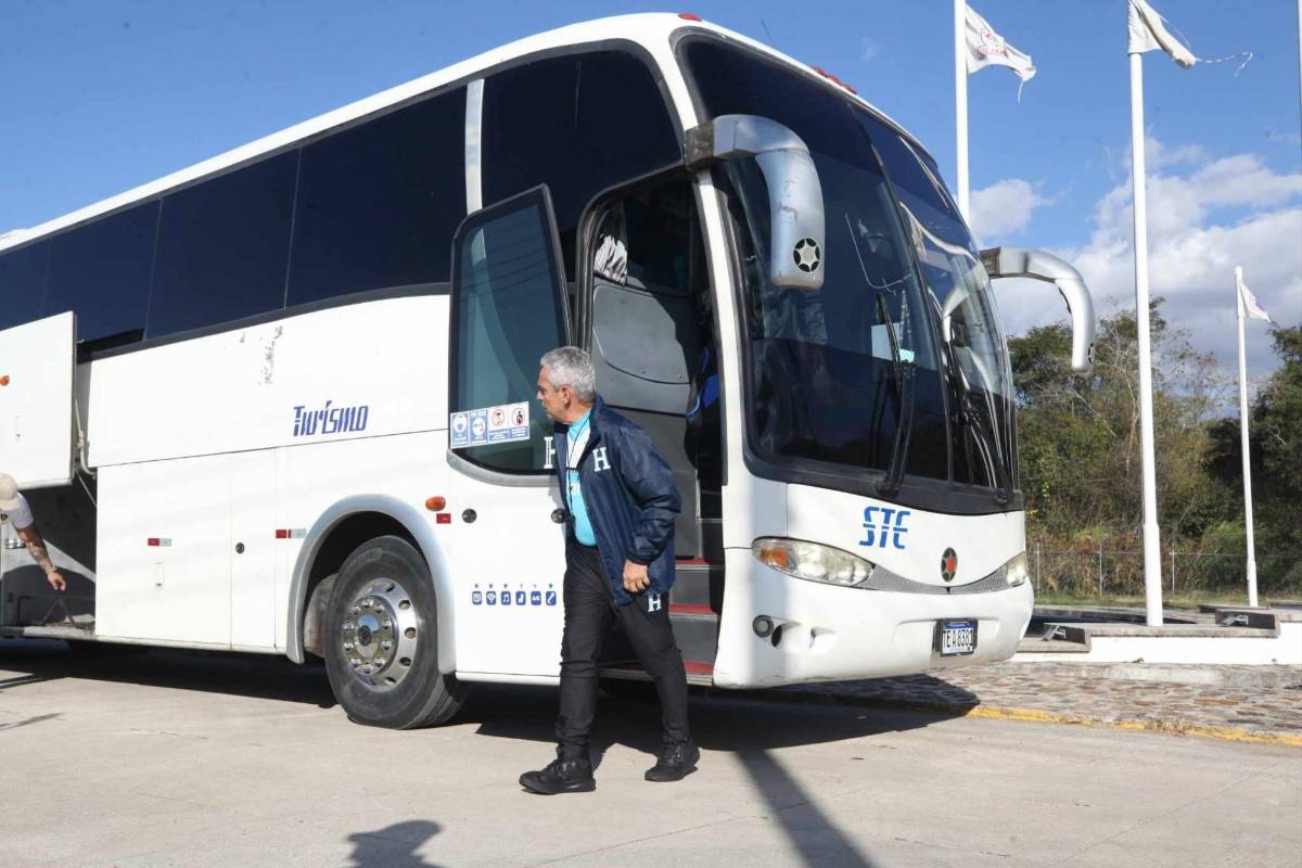 Caras nuevas, visita sorpresa y gran ambiente en primer entreno de la Selección de Honduras